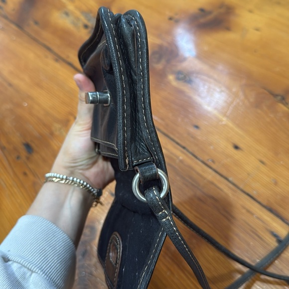 Fossil mini leather black crossbody bag purse with silver hardware - Picture 12 of 13